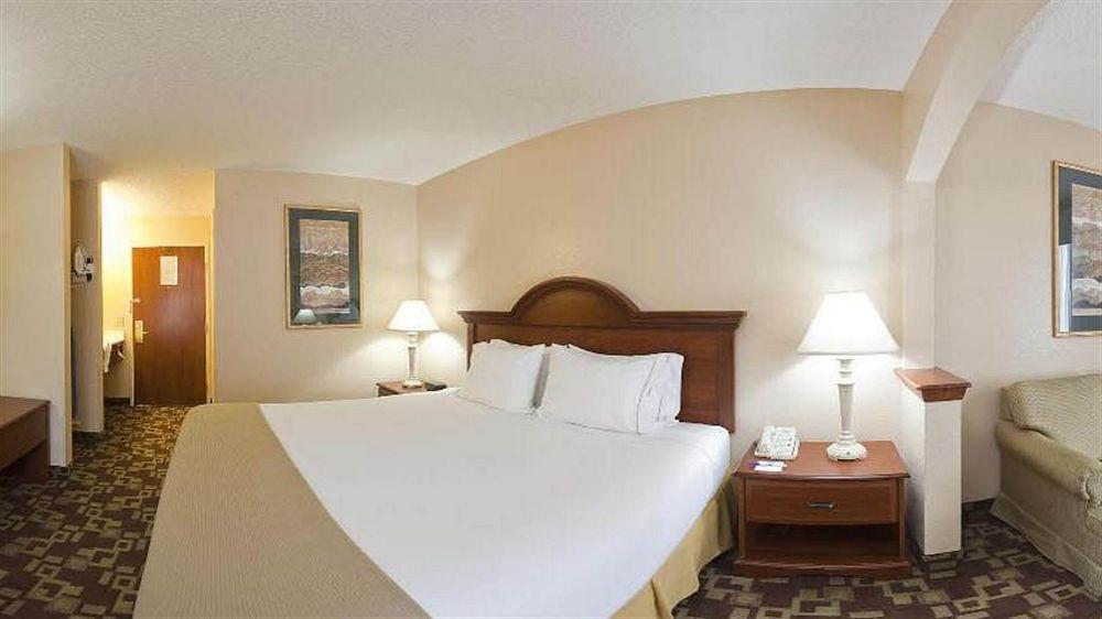 Country Inn & Suites By Radisson, Shelby, Nc Bagian luar foto